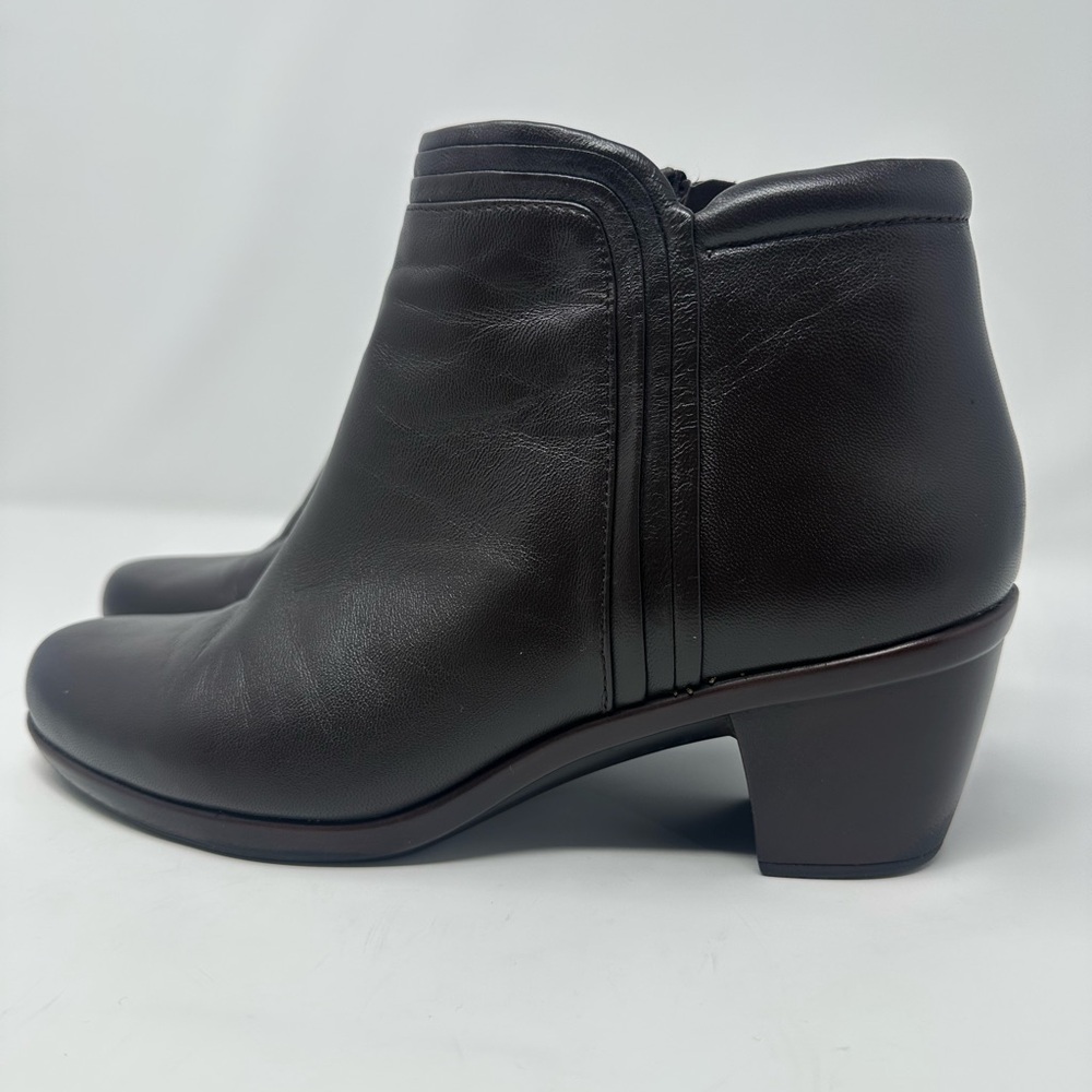 Naturalizer Boots Womens 9.5 M Ankle Bootie Dark Brown Leather Side Zip